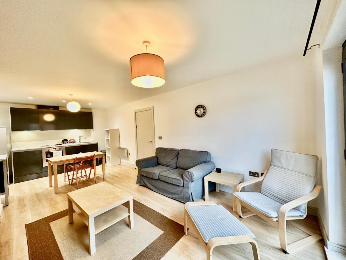 Cosy Canal View Apartment Cardiff Bay Exterior foto