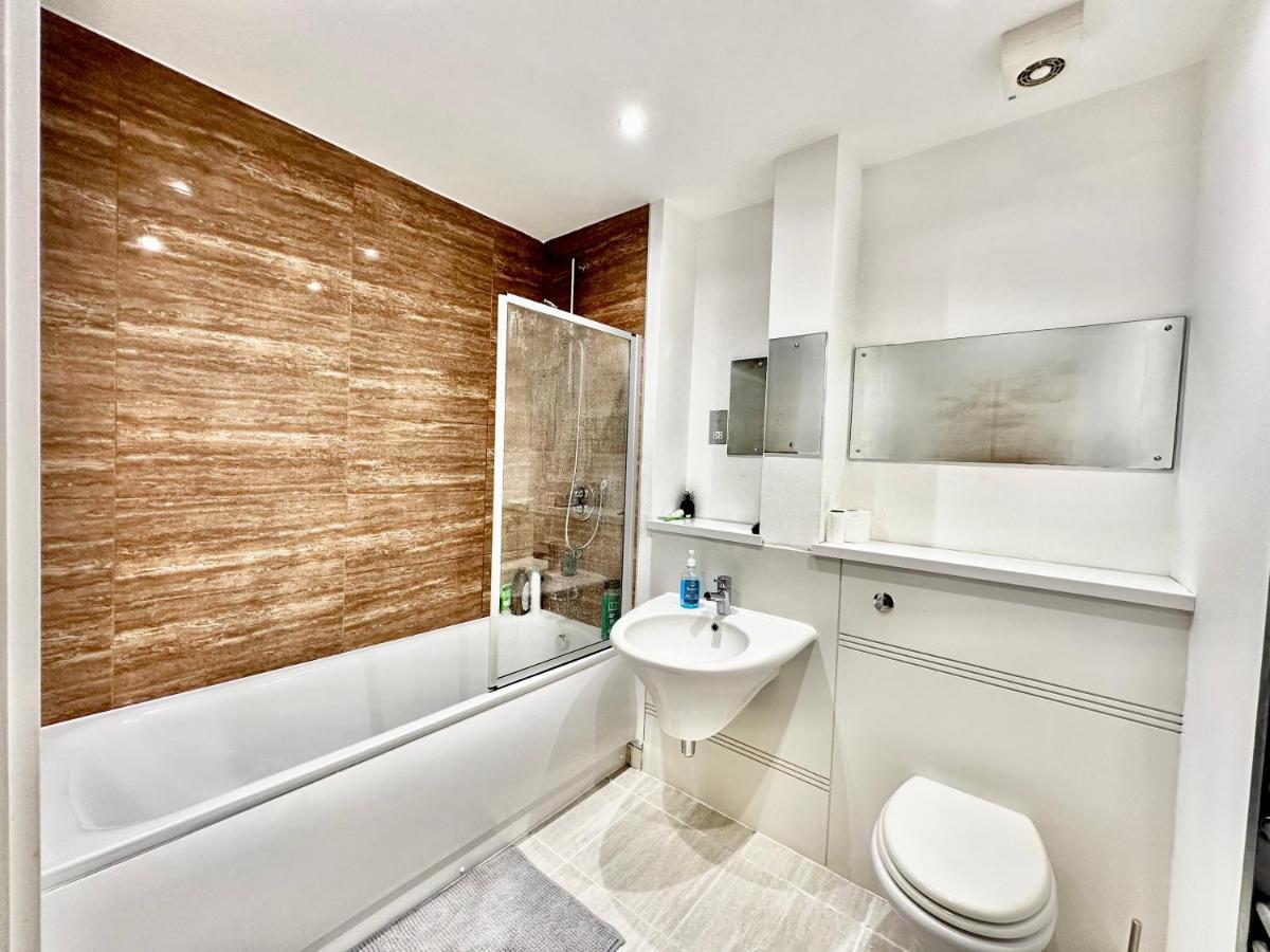 Cosy Canal View Apartment Cardiff Bay Exterior foto